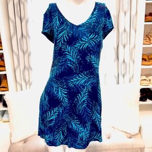 Versona Leaf Print Navy Blue T-Shirt Dress